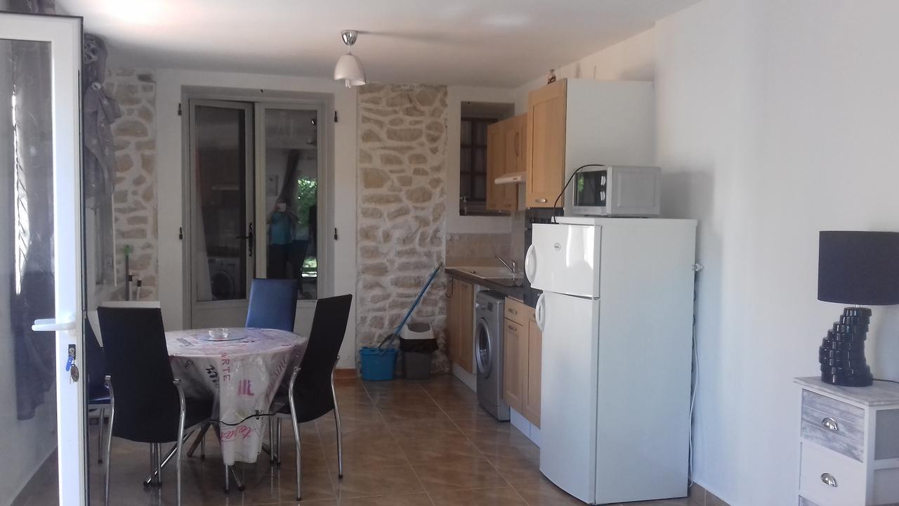Le Saint Victor Hotel Mirabel-aux-Baronnies Ngoại thất bức ảnh