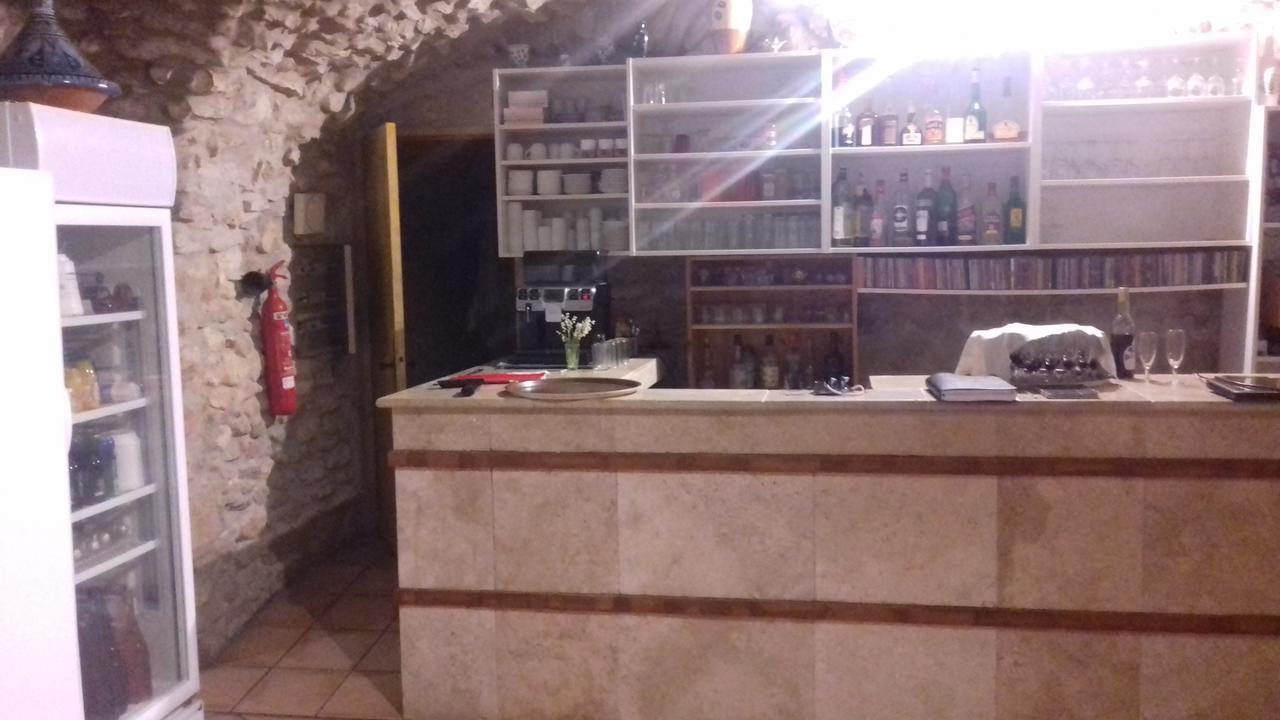 Le Saint Victor Hotel Mirabel-aux-Baronnies Ngoại thất bức ảnh